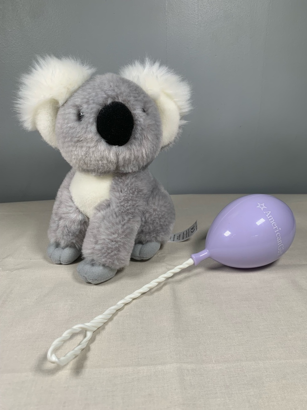 American Girl Doll 2021 GOTY Kira Baileys Plush Pet Koala Toy Animal & Balloon